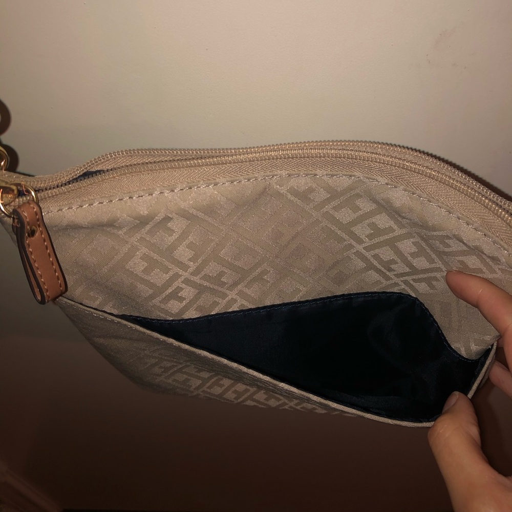 Handbag - Picture 2 of 4